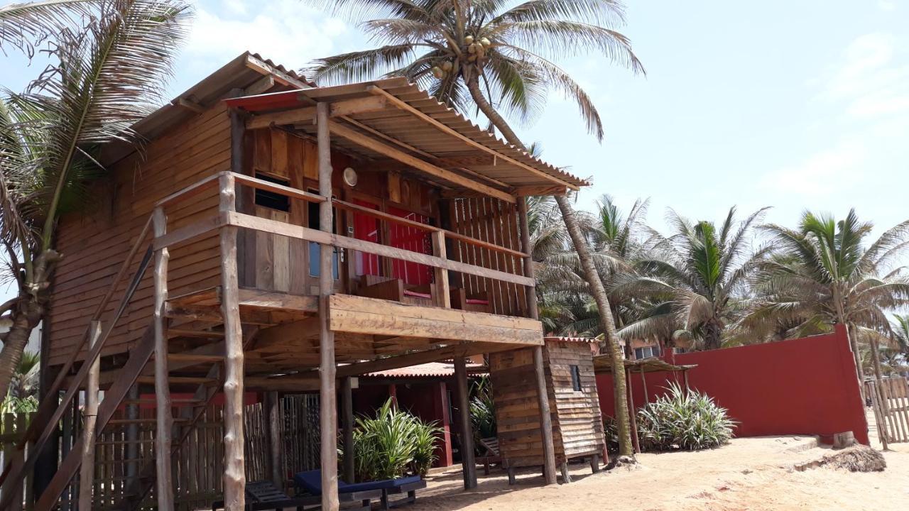 Hotel CASE de ROBINSON Lomé Exterior foto