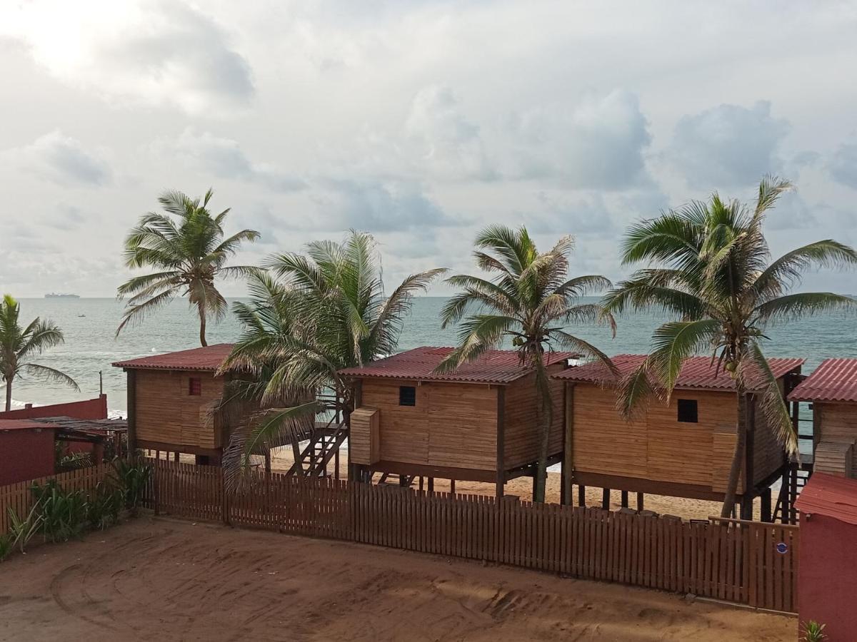 Hotel CASE de ROBINSON Lomé Exterior foto